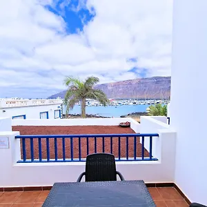 https://la-graciosa-punta-caracol.in-canary-islands.com